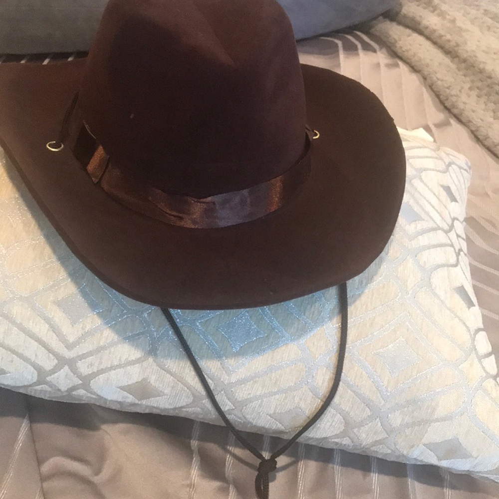 Chocolate Brown Hat. Perfect for Costumes! NWT